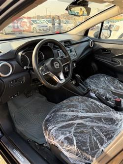 نيسان فيرسا